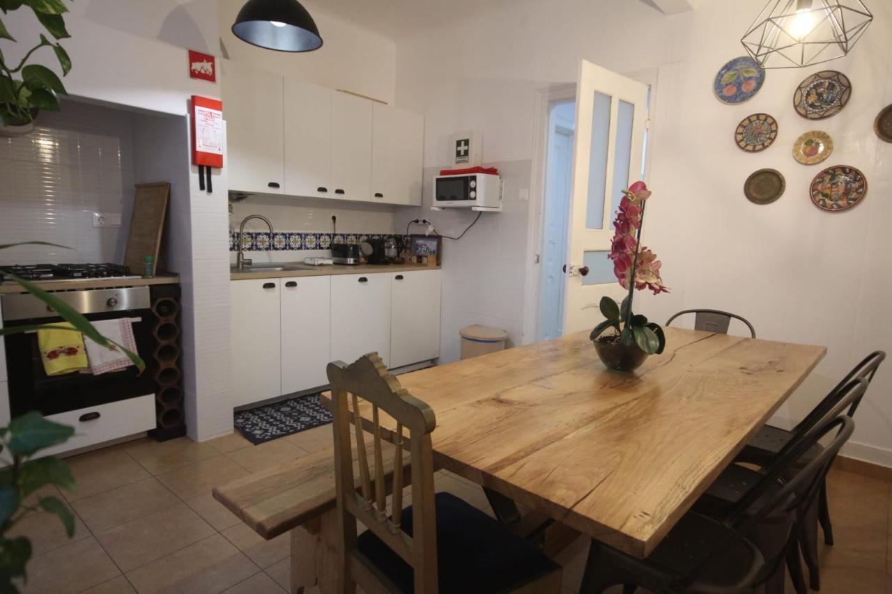 Ocean M1 R4 - Large Double Room With Shared Bathroom In City Center Lisboa Dış mekan fotoğraf